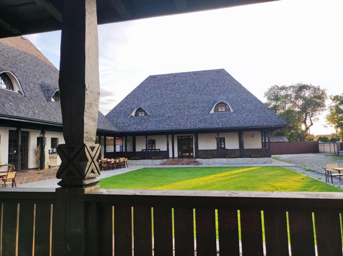 Villa Ograda Bunicilor Baia de Fier Esterno foto